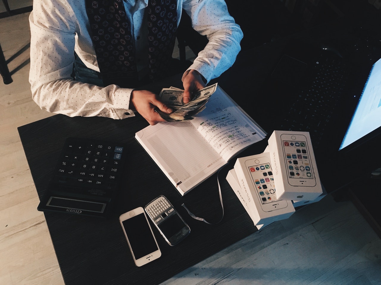 Senior management accountant / finance business partner