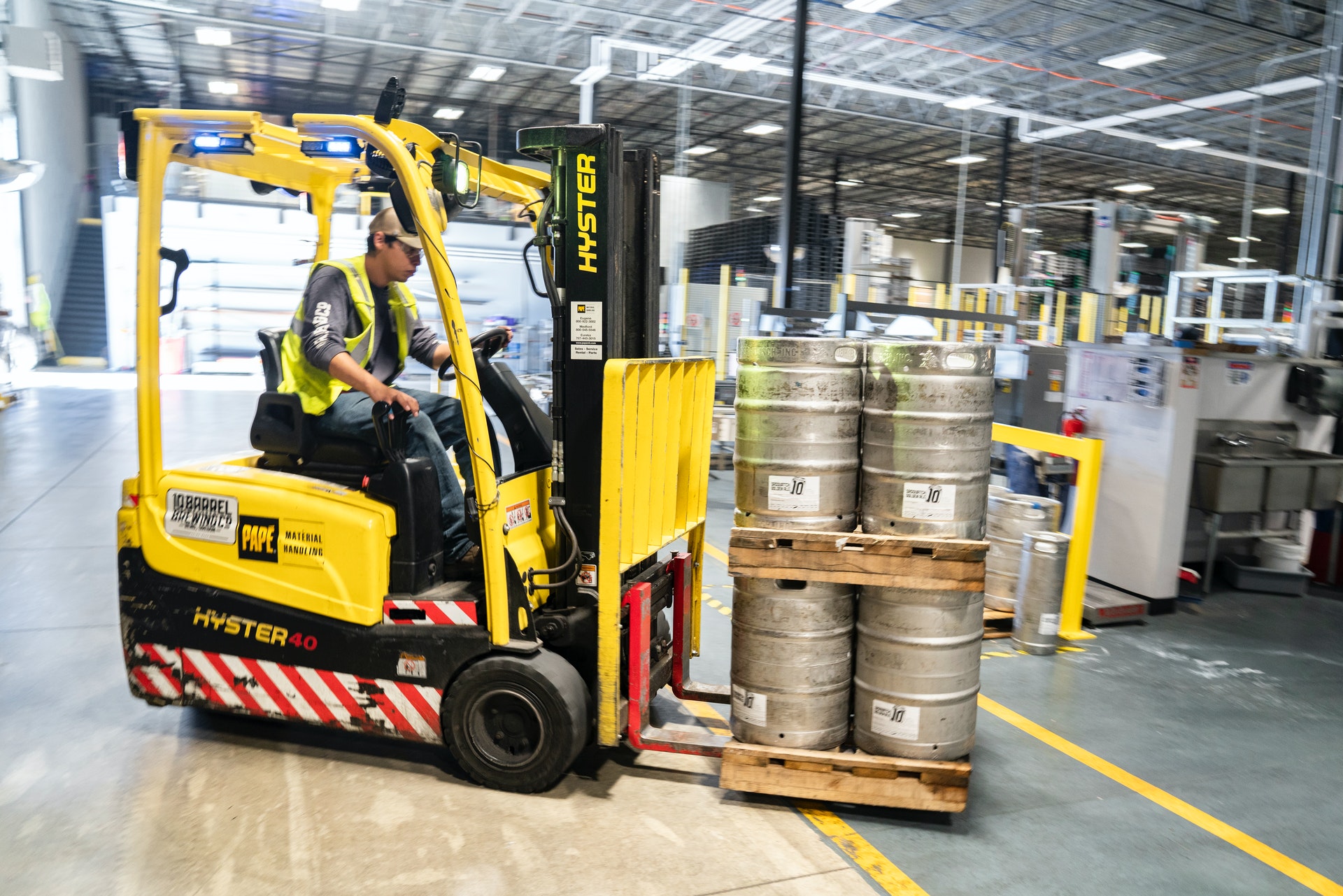 Forklift â€“ high reach in warehouse